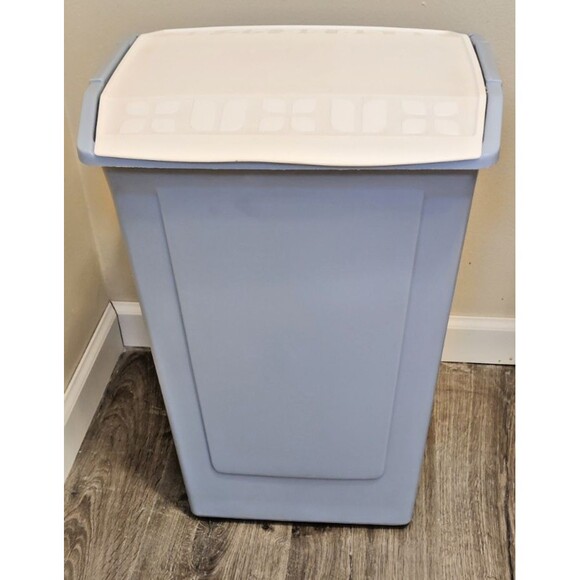 Vintage Rubbermaid Dixie Cup Blue 13 Gallon # 2395 Trash Garbage Can RARE 80s - Picture 1 of 12